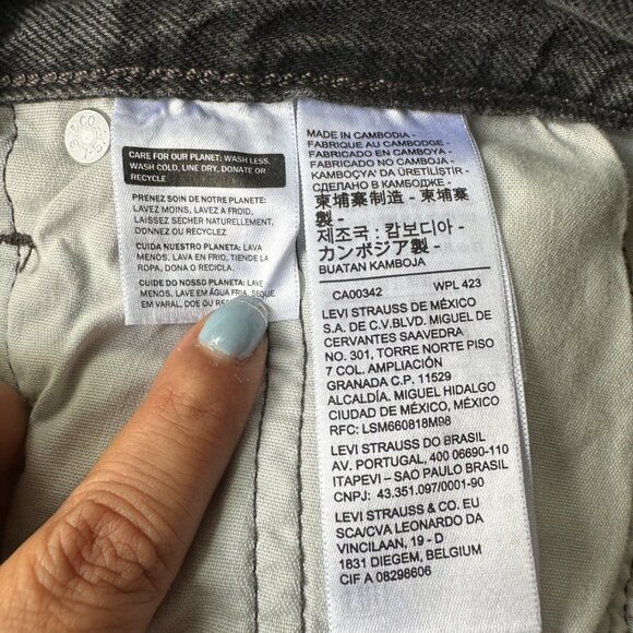 ⭐Levi's 501 Original Cropped Jeans Womens 27x26 Button Fly 27x26 Denim Gray New⭐ - Picture 9 of 11